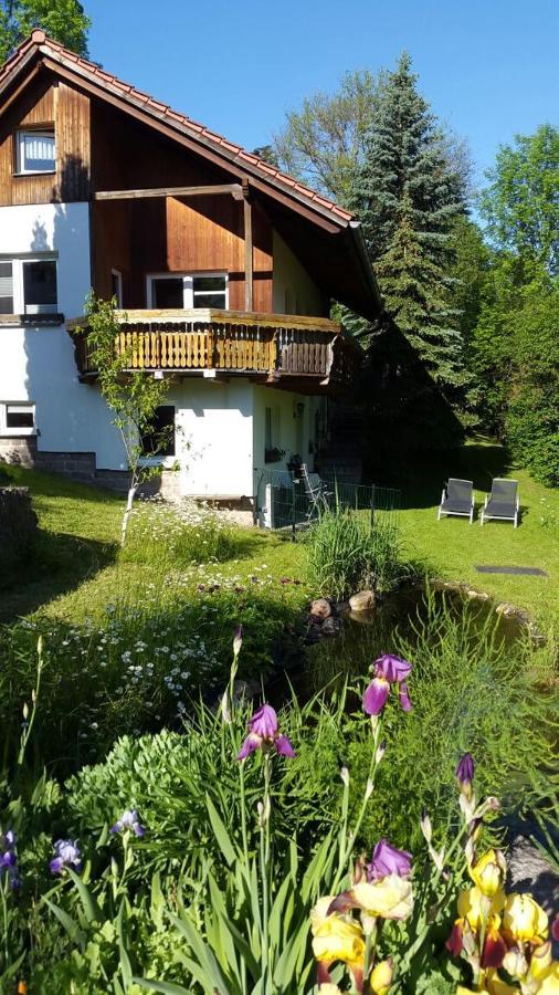 Ferienhaus "Am Schleifenbach" Saalfeld Saale Exterior foto